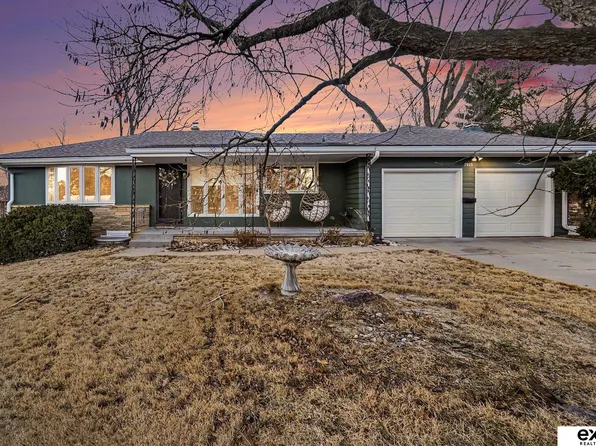 7923 Harney St, Omaha, NE 68114