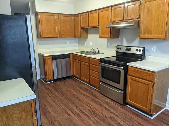 4th image of 608 Kendall Dr #1