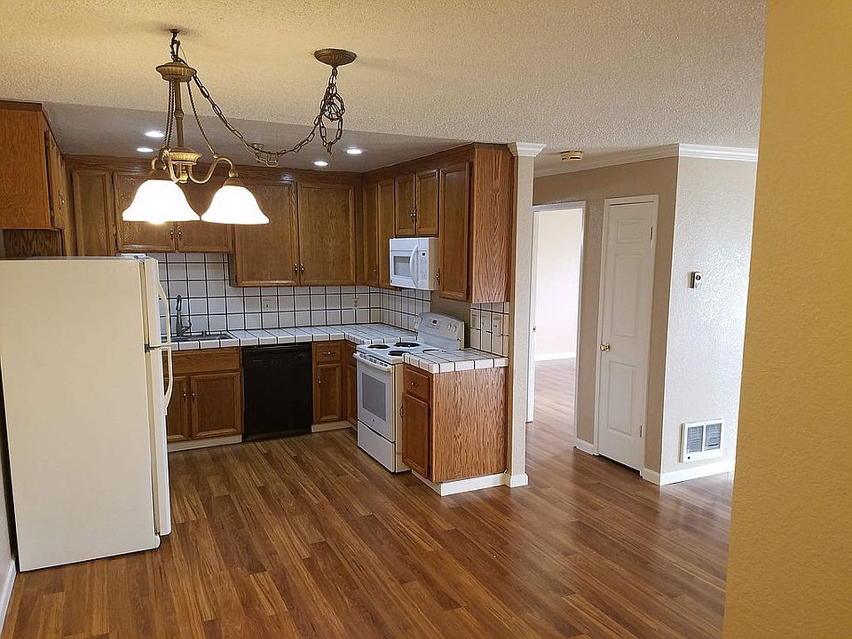 2nd image of 375 Clifford Ave APT 224
