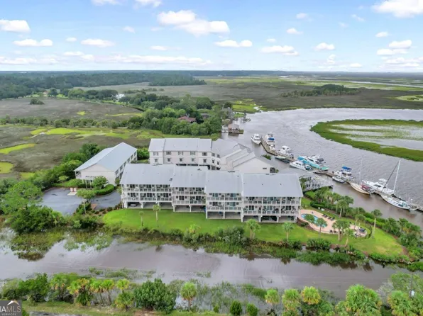 24 Hidden Harbor Rd, Brunswick, GA 31525