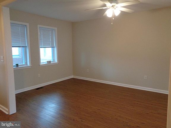 4th image of 2993 Yorkway