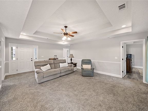 3rd image of 51 Lee Road 2191