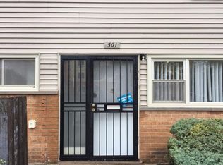 501 E End Ave, Calumet City, IL 60409