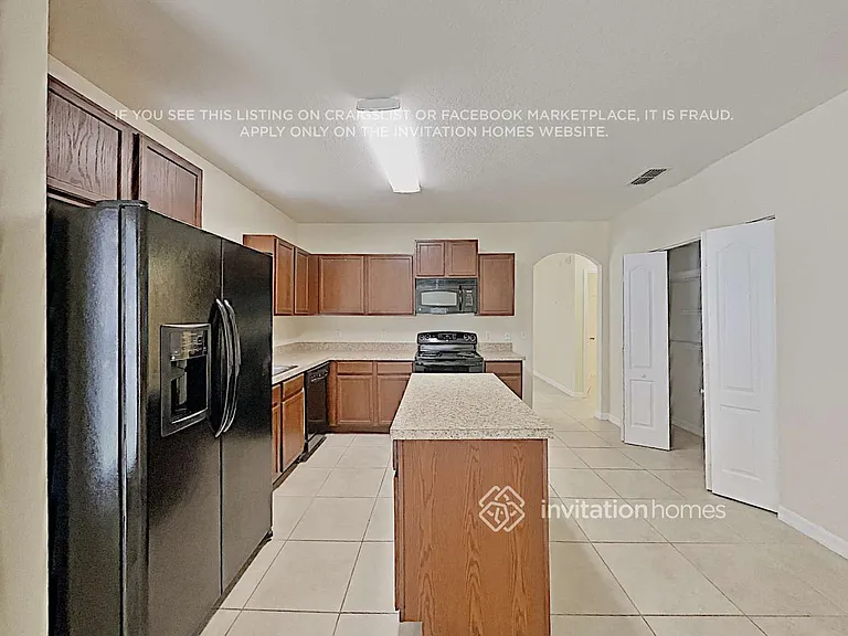 4531 Mackenzie Way — Photo 8