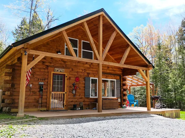 2505 Industry Road, Starks, ME 04911