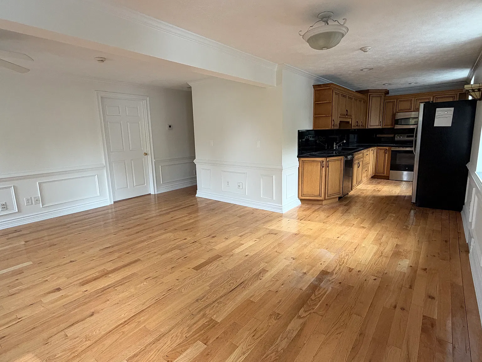 3 bed, $2,000 — Photo 3