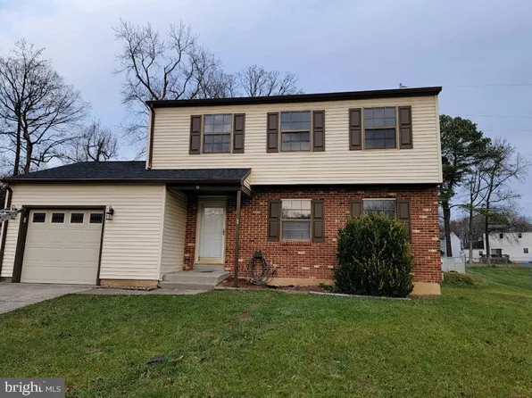 6 Glezman Dr, Newark, DE 19702
