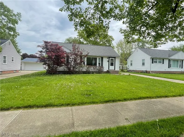 5117 Melody Ln, Willoughby, OH 44094