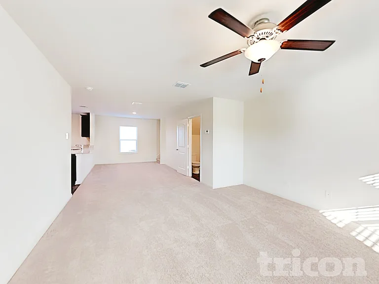 12014 Latour Valley — Photo 2