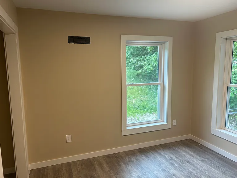 454 Bristol Rd — Photo 11