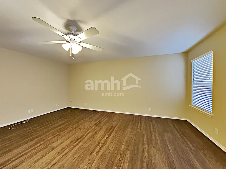 455 Dolly Dr — Photo 17