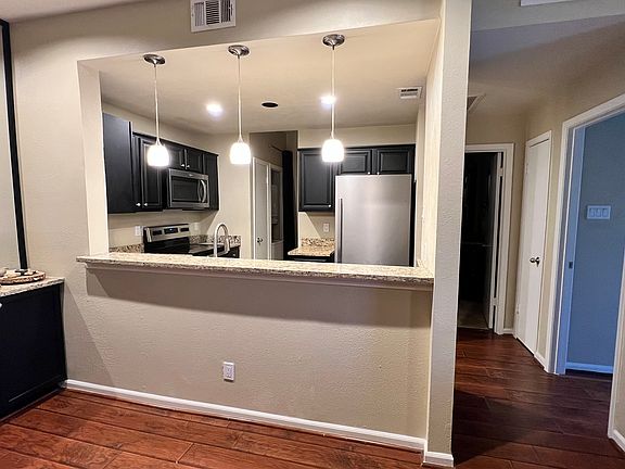 4th image of 8601 Park Ln APT 427