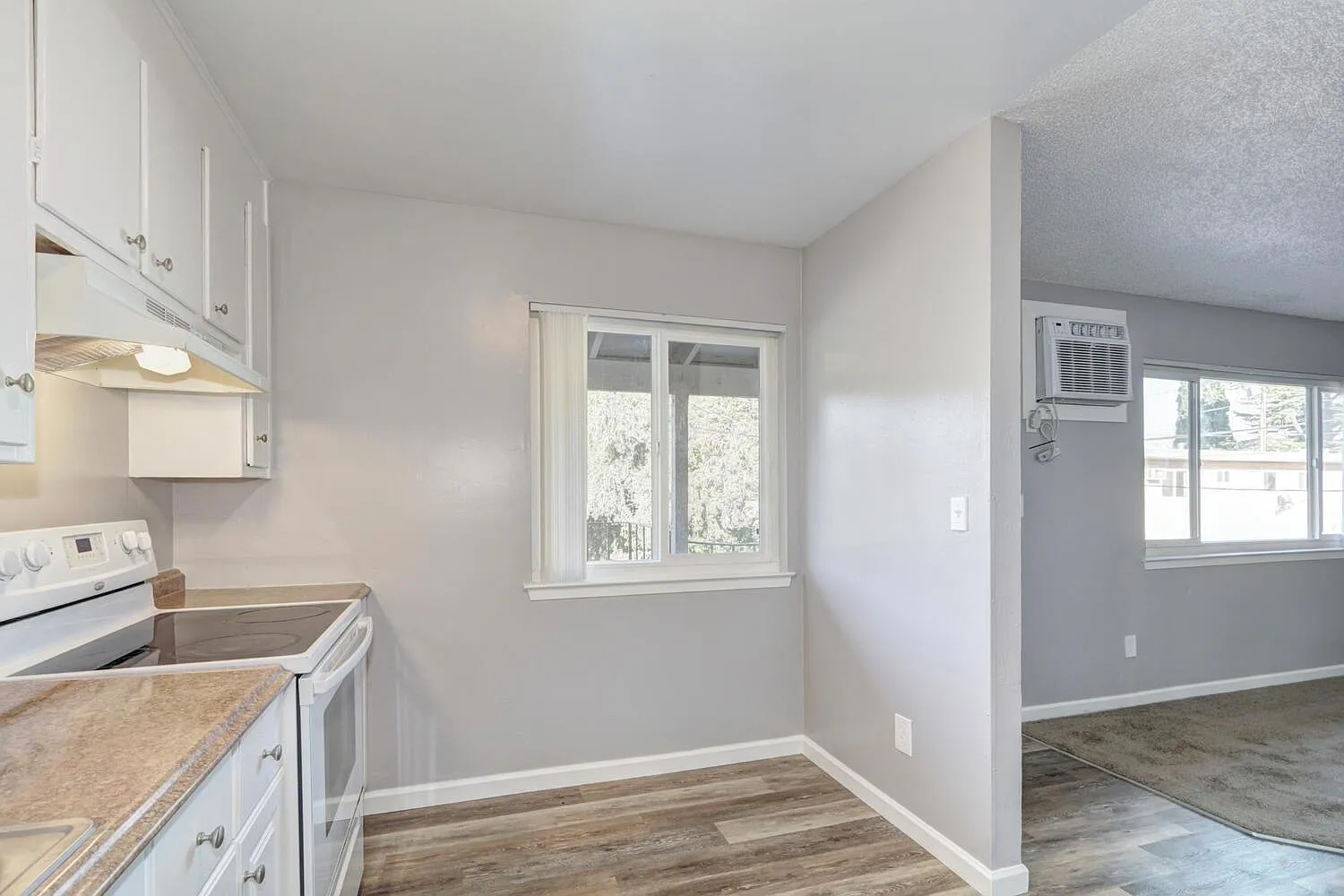 760 Cooper Ave — Photo 4
