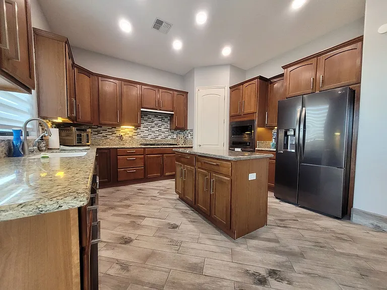 3130 Fort Mojave Dr — Photo 2