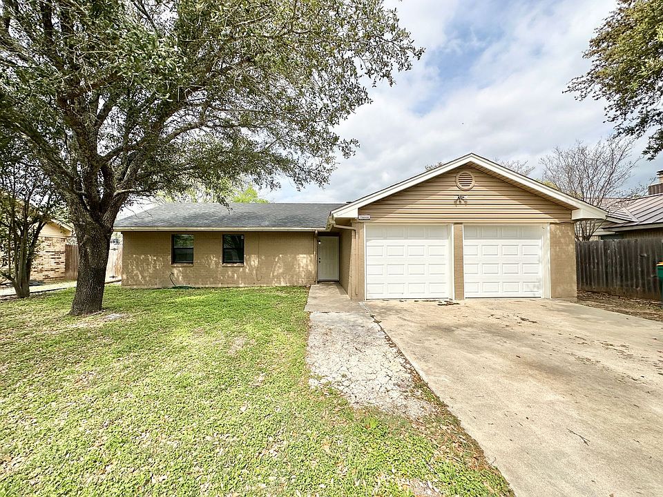 1st image of 1609 Shady Ln