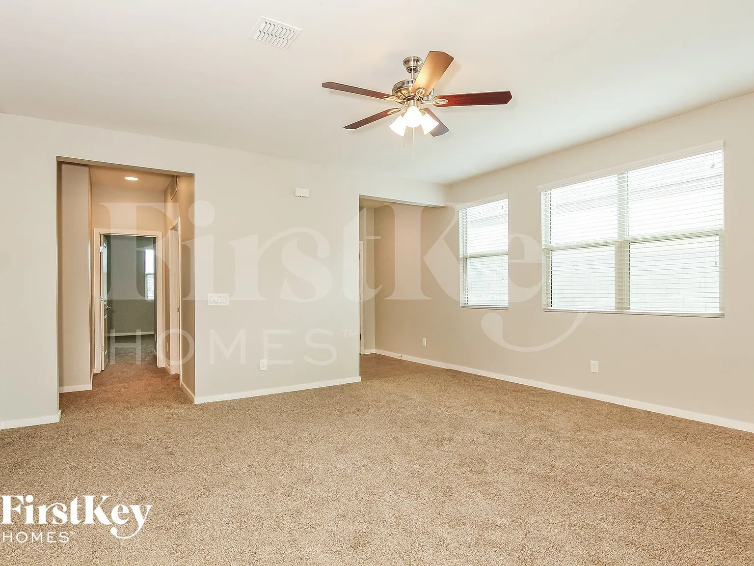 4 bed, 2.0 bath, 1915 sqft, $2,655 — Photo 3