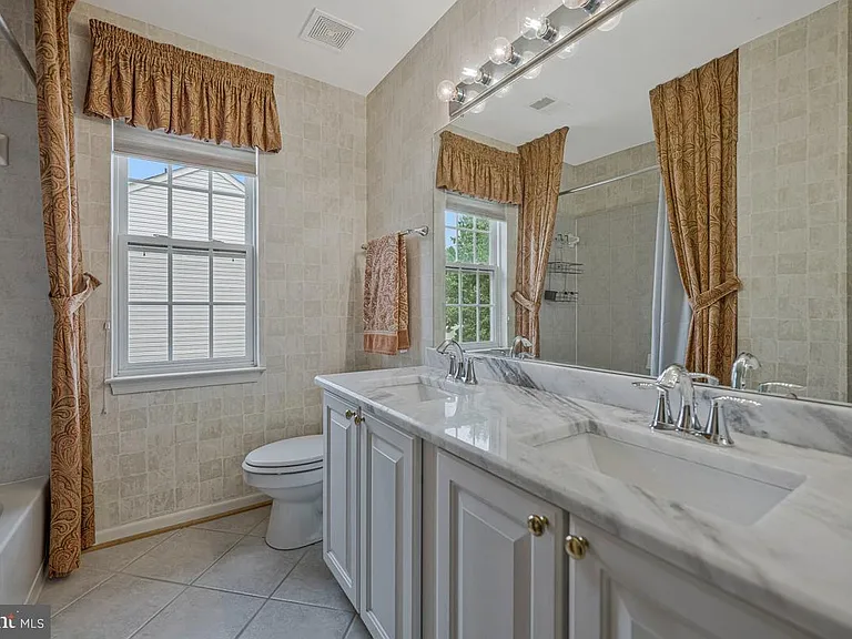 1117 Horizon View Pl — Photo 28