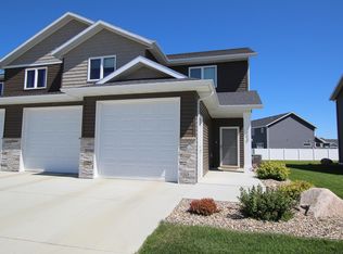 3637 Meridian Dr, Bismarck, ND 58504