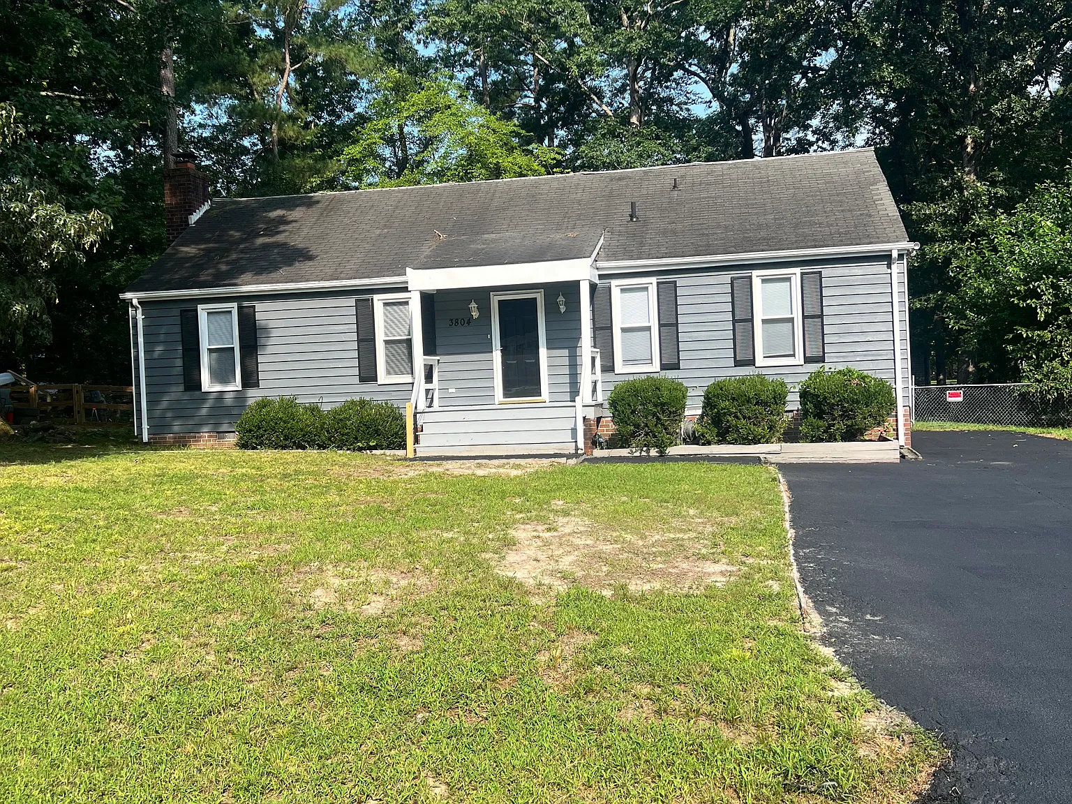 4 bed, 2.5 bath, 1248 sqft, $2,100 — Photo 2