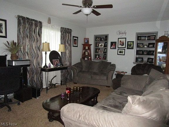 2nd image of 6259 Mahoning Ave NW