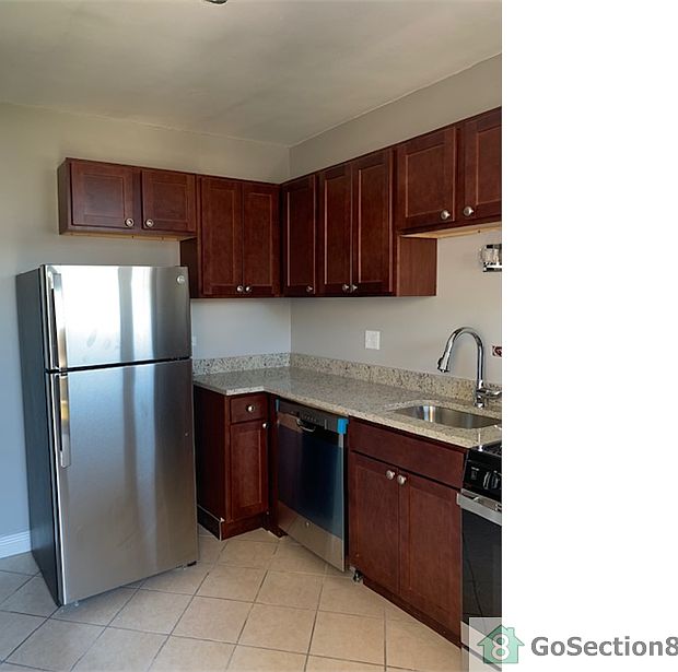 1st image of 5602 S Francisco Ave #2