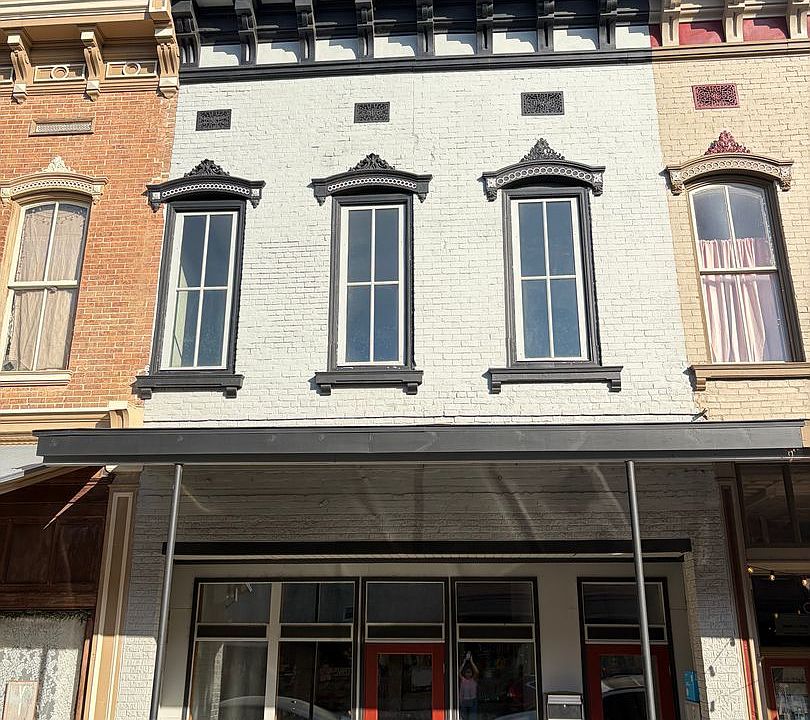 1st image of 616 Main St #D
