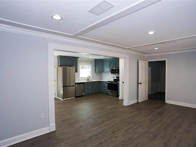 1508 Peachcrest Rd — Photo 6