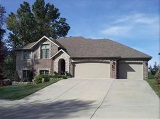 5143 S Burrows Ave, Springfield, MO 65810