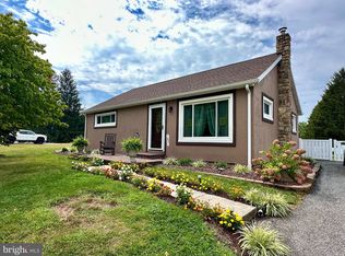 5967 Pine Rd, Thomasville, PA 17364