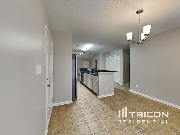4th image of 2200 Wexford Way