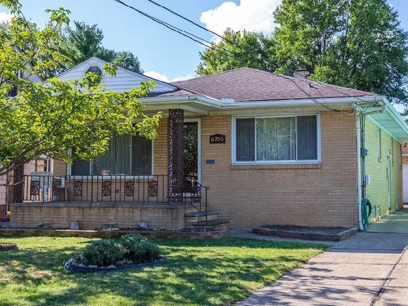 6705 Biddulph Rd, Brooklyn, OH 44144