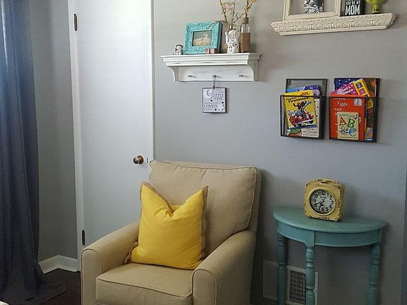 3rd image of 5545 Antoninus Dr