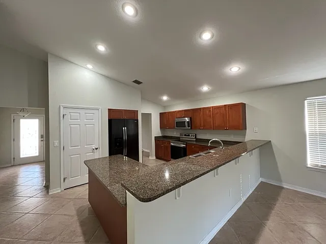 103 Middleburg Dr — Photo 5