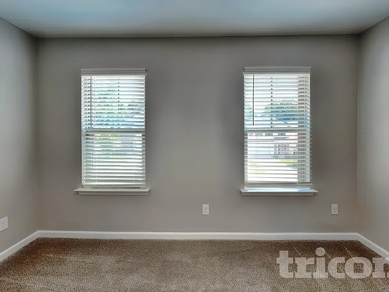138 Spring Knoll Dr — Photo 8