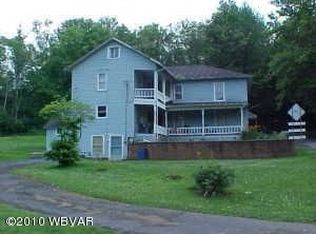 8 Davy Rd, Mill Hall, PA 17751
