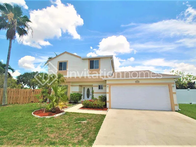 9897 Moss Pond Dr — Photo 1