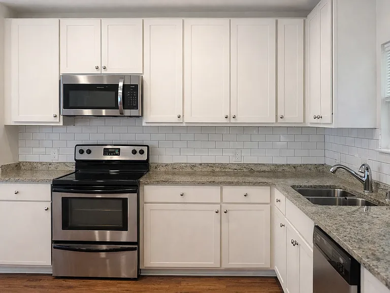 4604 Duval St #B — Photo 4