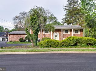 1631 Cecile St #BASEMENT, McLean, VA 22101