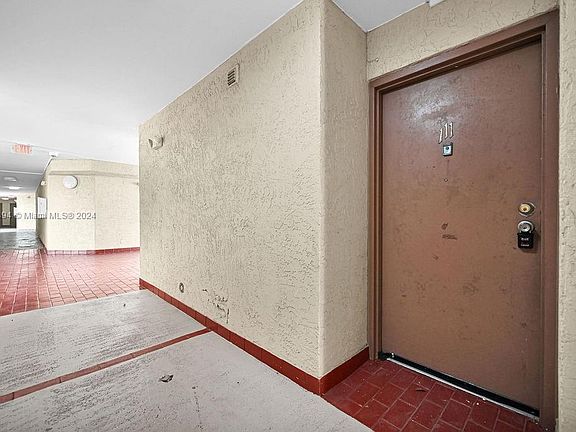 4th image of 7165 NW 186th St APT A111