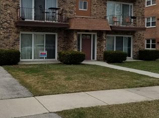 7820 Rutherford Ave #1S, Burbank, IL 60459