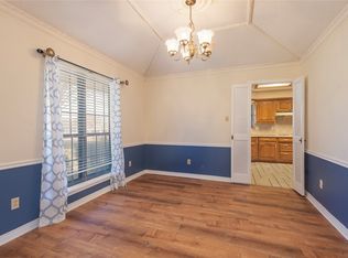 3906 Castle Dr, Rowlett, TX 75089