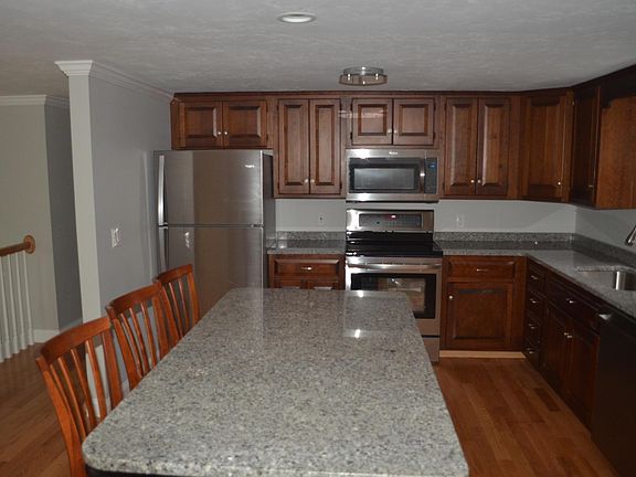 2nd image of 12 White Oak Dr