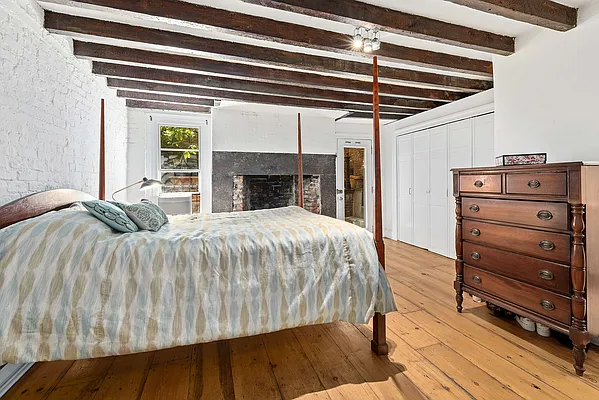 Rented by Compass | media 23