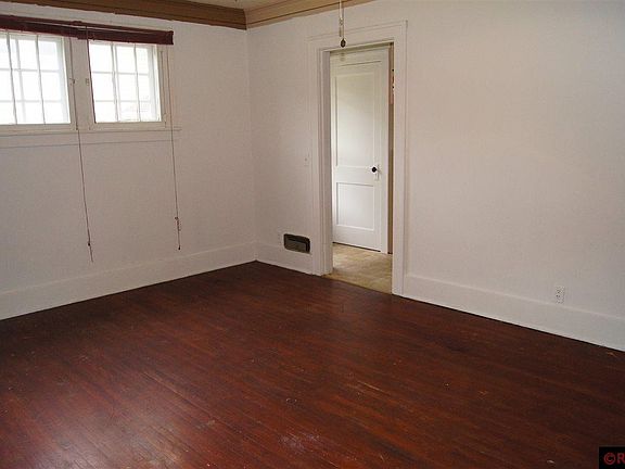 2nd image of 518 S Franklin St