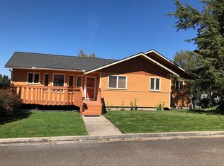 614 Blossom Ln, Zillah, WA