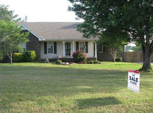 5950 Foothills Dr, Murfreesboro, TN 37129