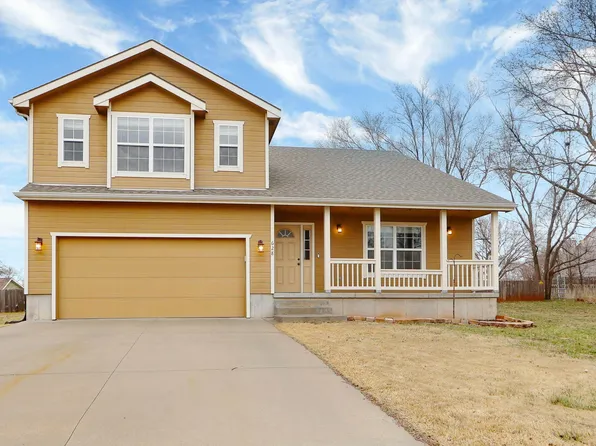 628 Sagebrush Way, Junction City, KS 66441