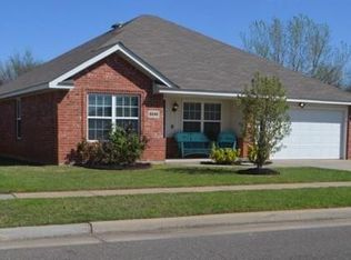 8040 Sunny Pointe Ln, Oklahoma City, OK 73135