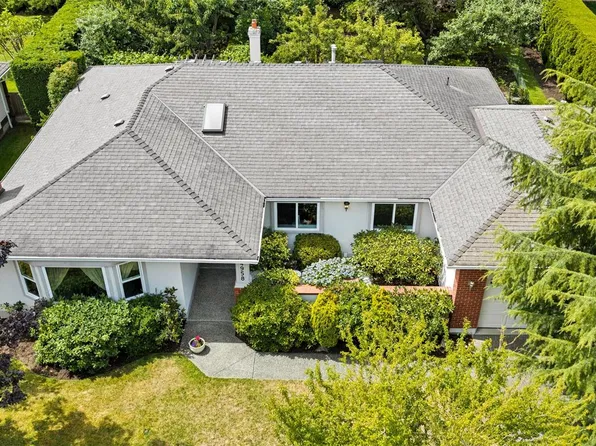 4958 Del Monte Ave, Saanich, BC V8Y 3A2