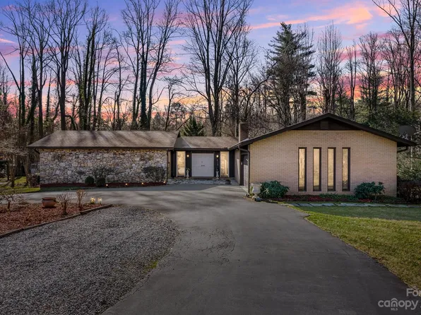 112 Brentwood Dr, Hendersonville, NC 28739